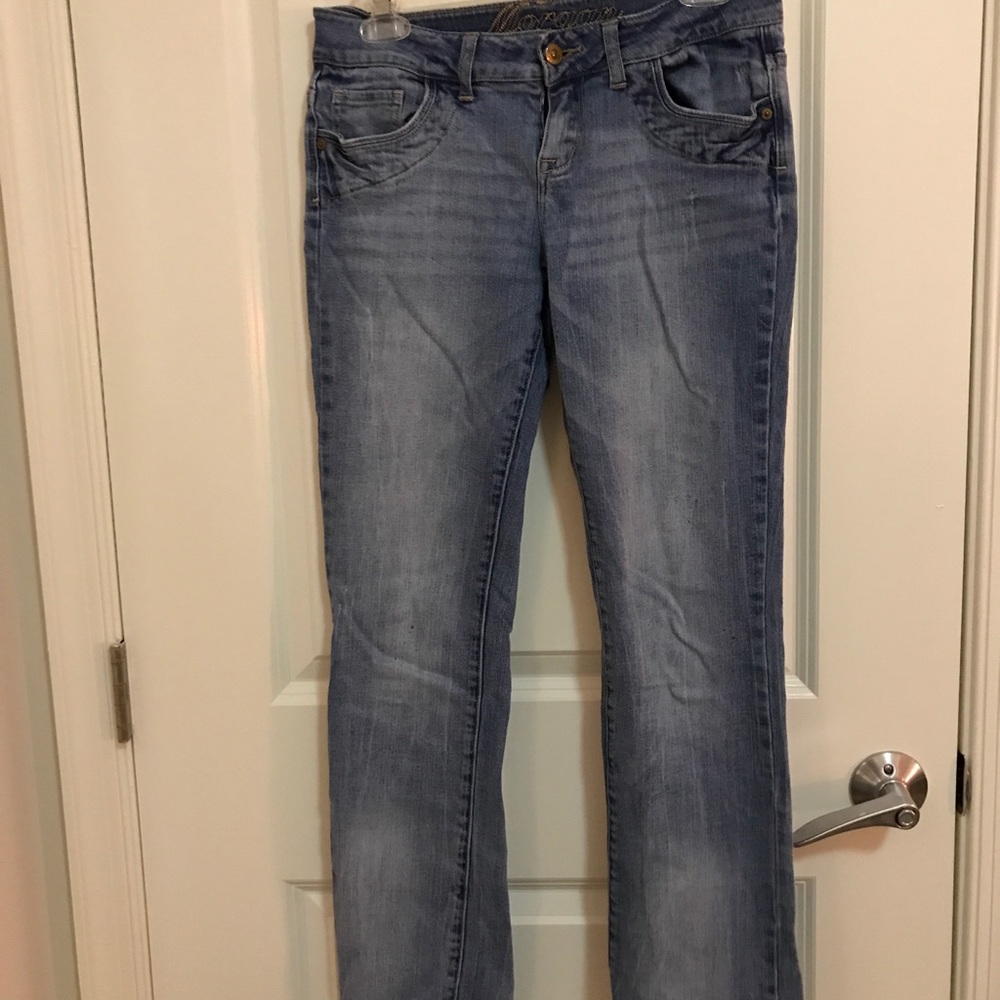Delia’s 7 Short Skinny Jeans